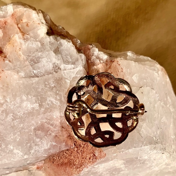 LynnAround Bronze Celtic Brooch NWT - Picture 3 of 4